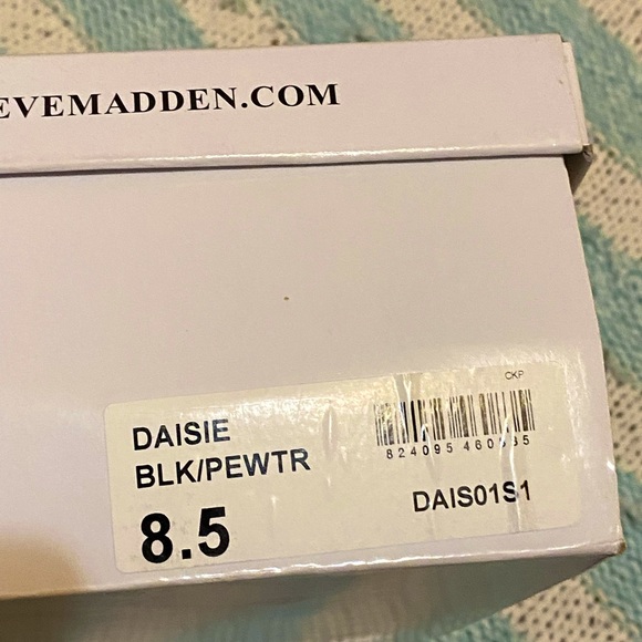 Rhinestone pumps - Picture 8 of 8